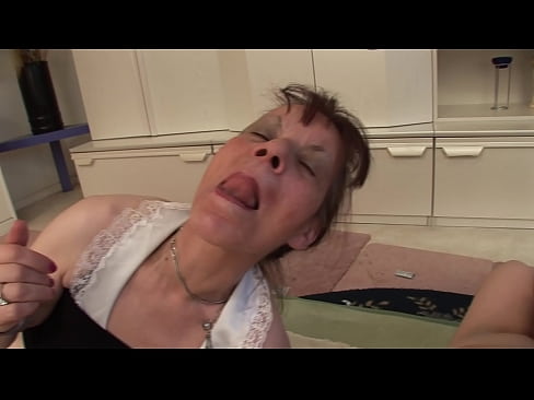 ❤️ Эки чоң эне жана бир чоң ата үчөө бар Порно видео ky.porn-tub-sexer.ru ☑